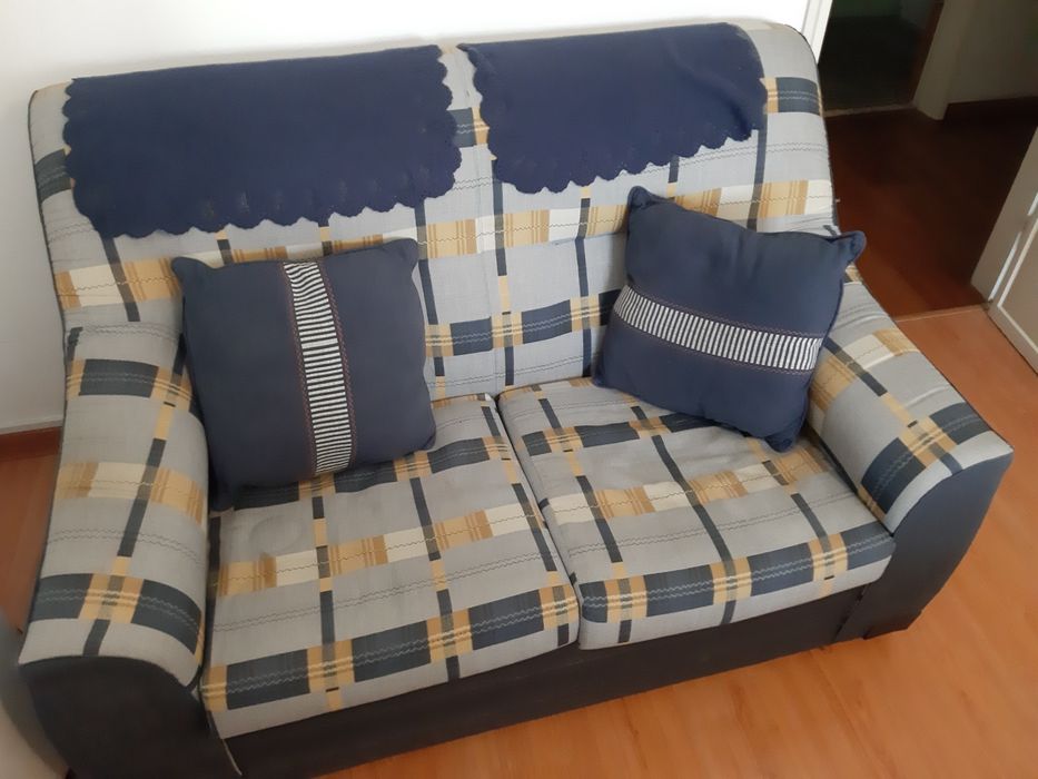 Sofá de 2 lugares