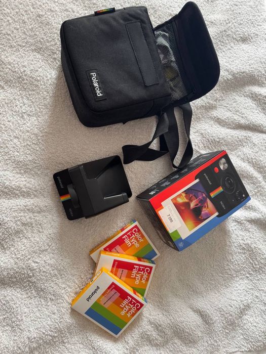 Камера Polaroid Now+ i-Type. Generation 3