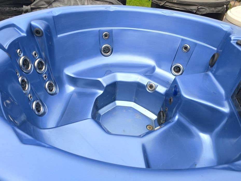 Jacuzzi okrągłe całoroczne 230V