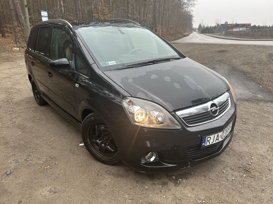 Opel Zafira 1.9 CDTI 120 KM