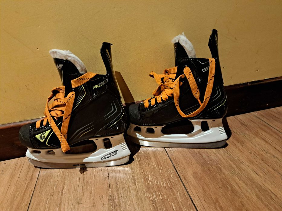 Łyżwy hokejowe r. 35 1/3 firmy GRAF