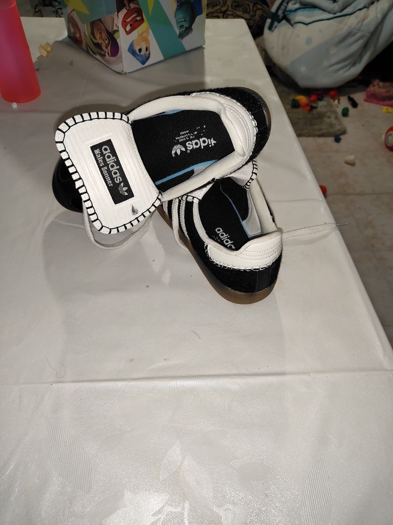Sapatilhas adidas N41