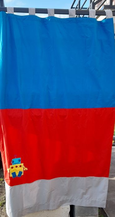 Dwie zasłony do pokoju dla chłpoca