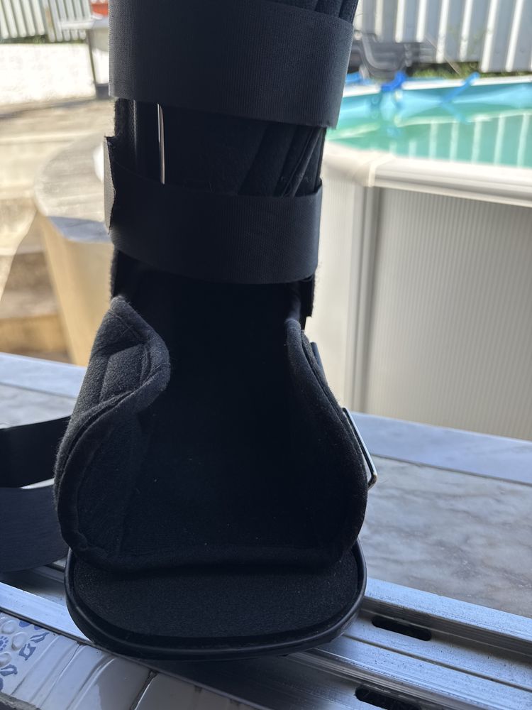 Bota walker fixa ref,protect p.boot tam m vai do n 40 ao 43