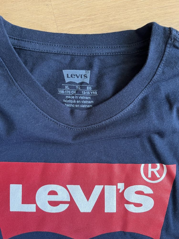 Нова синя класична футболка Levis для хлопця 13-15 років