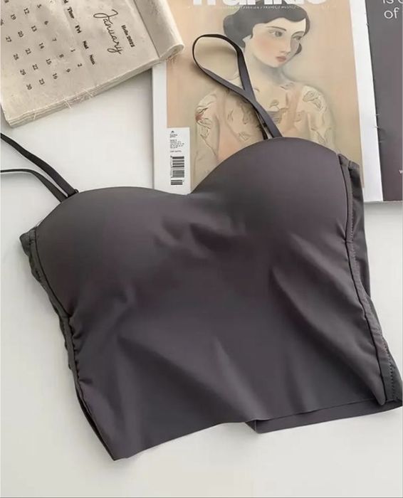 Стильный топ с чашками