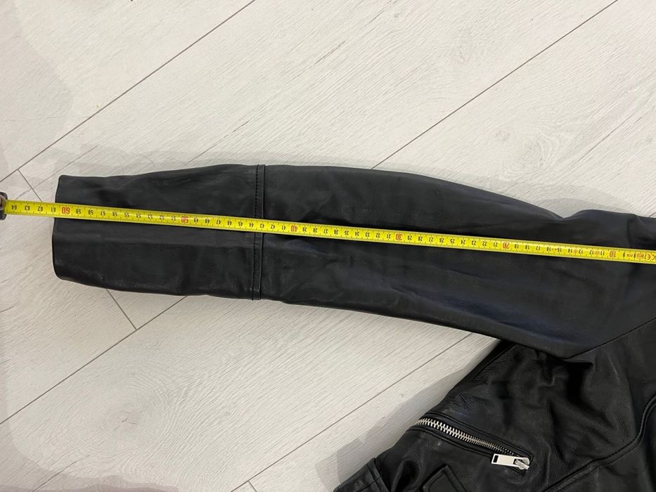 Шкіряна куртка Zara, розмір М