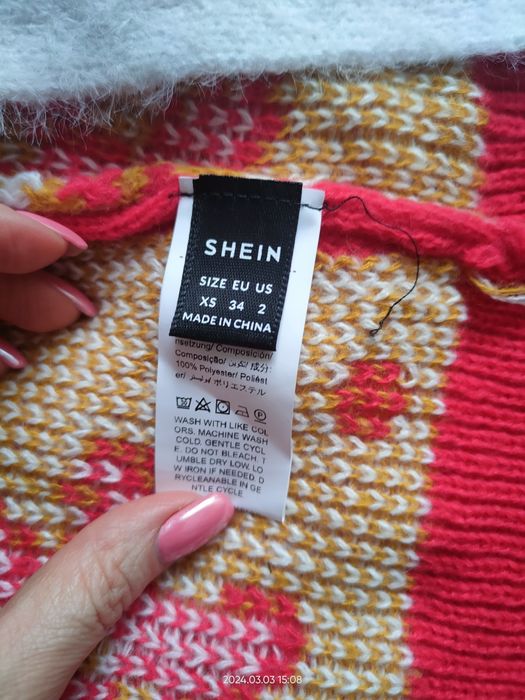 Czerwono biały świąteczny kardigan Shein ciepły 36