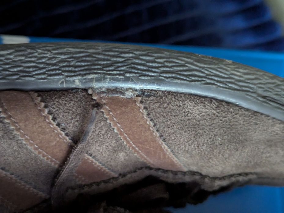 Кросівки Adidas tobacco