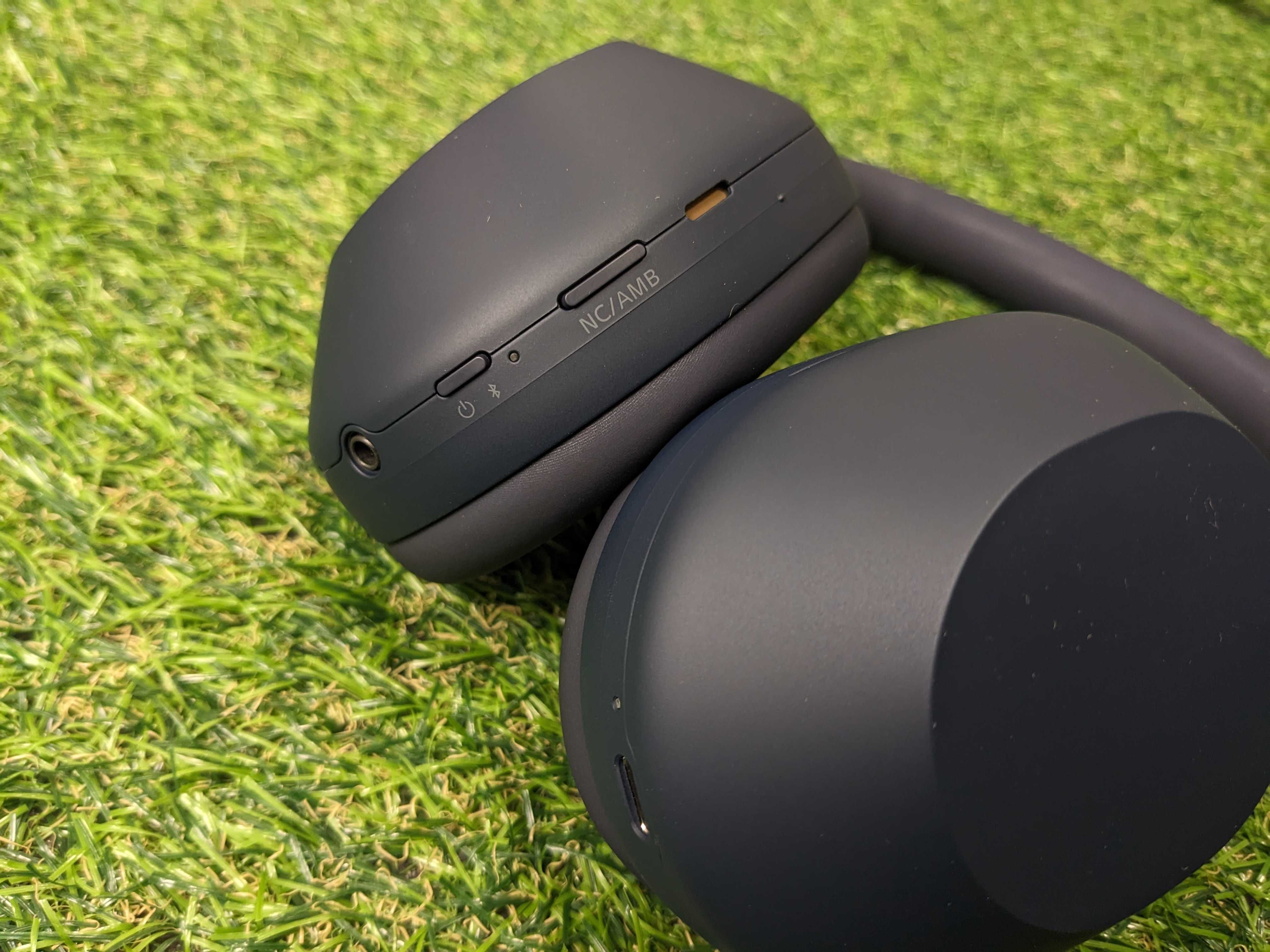 НОВІ навушники SONY WH-1000XM5. Оригінал з США. Колір: Синій