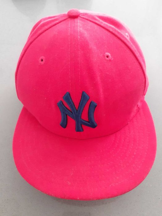 Bonés ou Caps Originais "New York", "Superman" etc.
