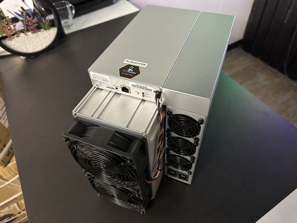 НАЛИЧИЕ! Antminer S19K PRO 120th (Б/У)