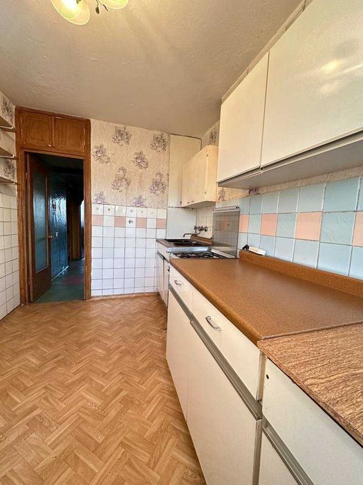 Продам 2-кімнатну квартиру на Набережній Перемоги, м. Дніпро