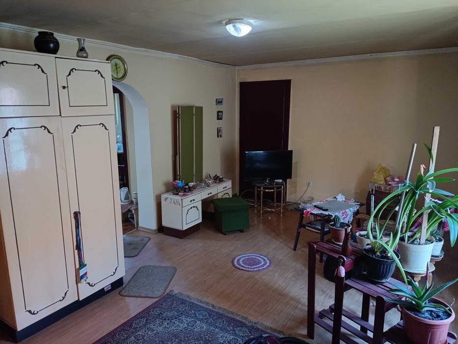 2 поверховий цегляний будинок 1990х с. Великі Береги 10 км до Берегова