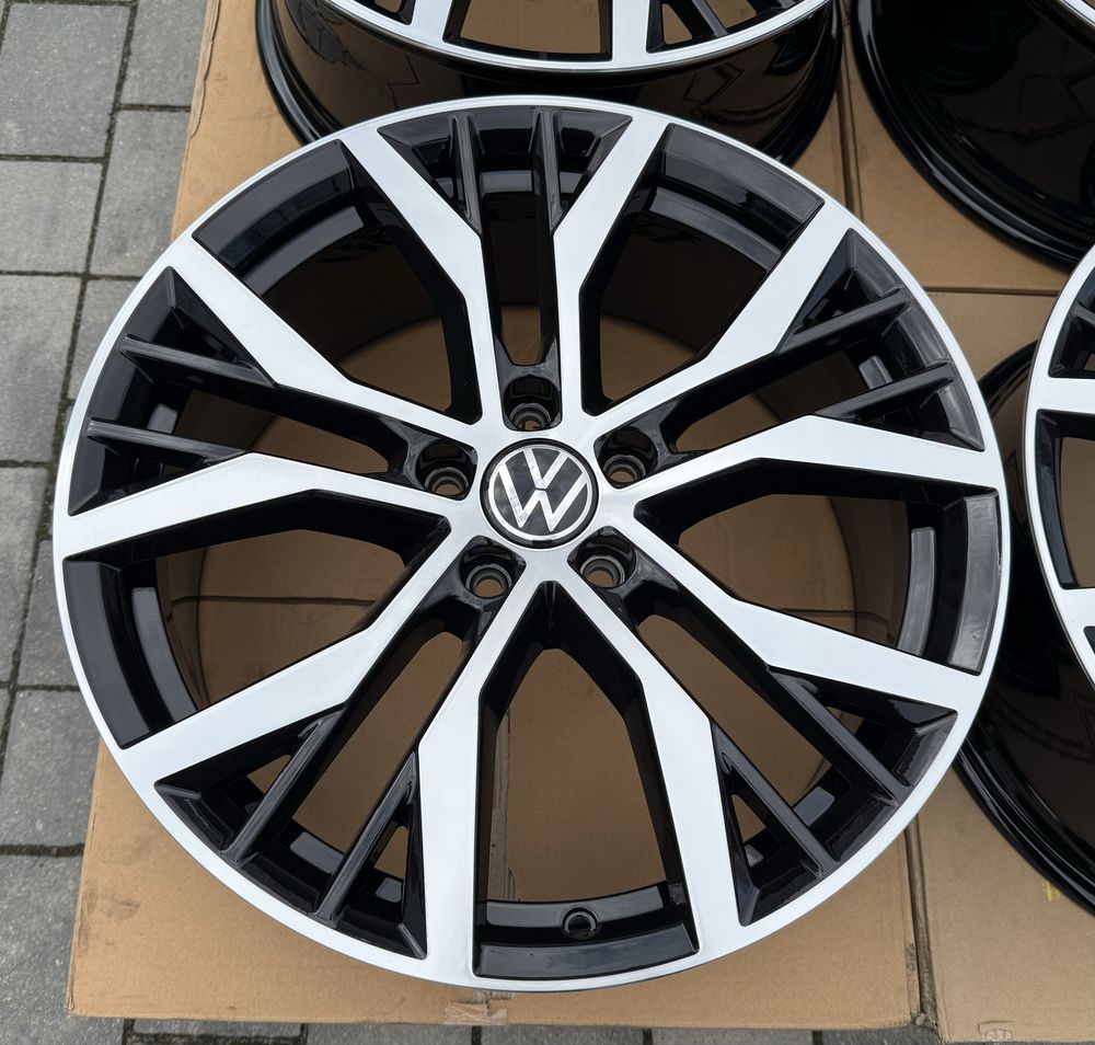 Oryginalne Felgi Volkswagen 19" 5x112 GTI GTD Golf 7 8 Touran R-line