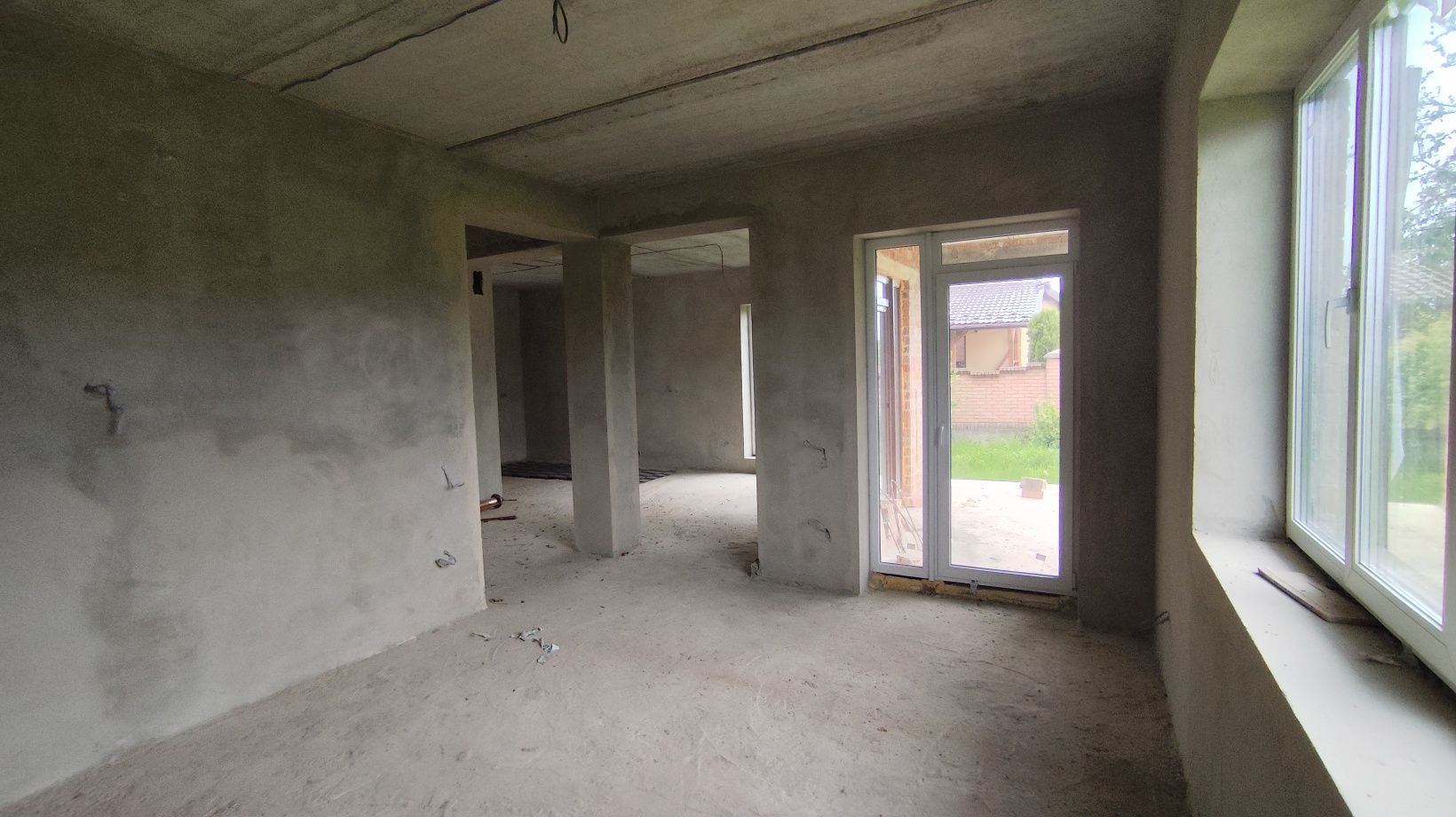 Продається будинок в с.Драгомирчани. Ділянка. Свердловина. Тераса