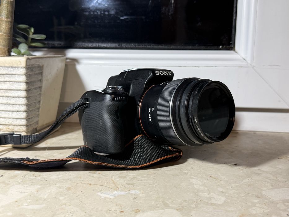Używana lustrzanka w świetnej cenie – Sony SLT-A33 + obiektyw 18–55 mm