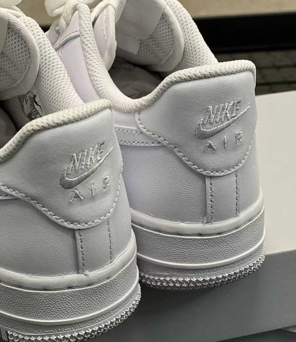 Buty Trampk Nike Air Force 1 Low '07 Black R.  42