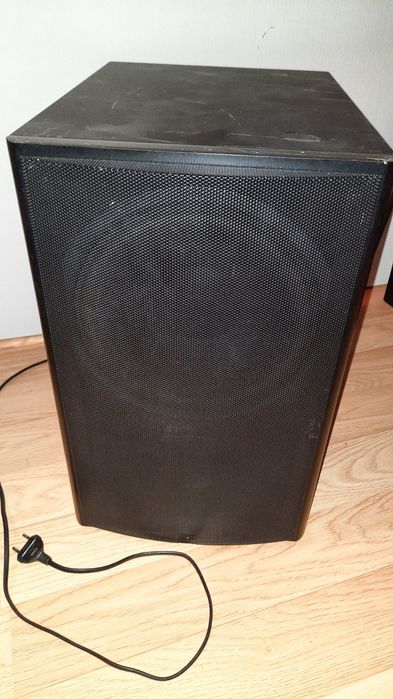 Subwofer aktywny Canton