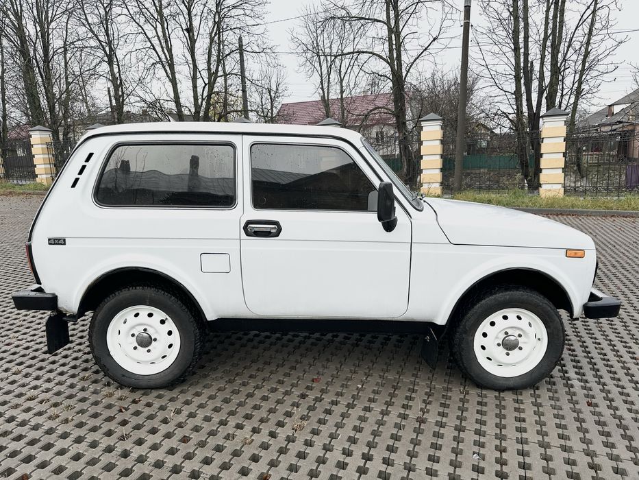 Нива 21213  ( 4*4 )