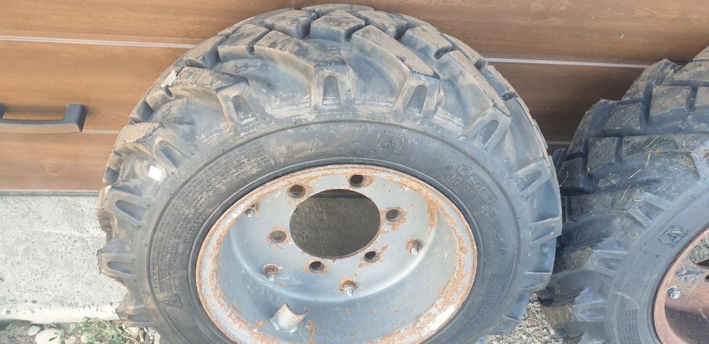 Продам резину Bobcat, CAT,Case,JCB.