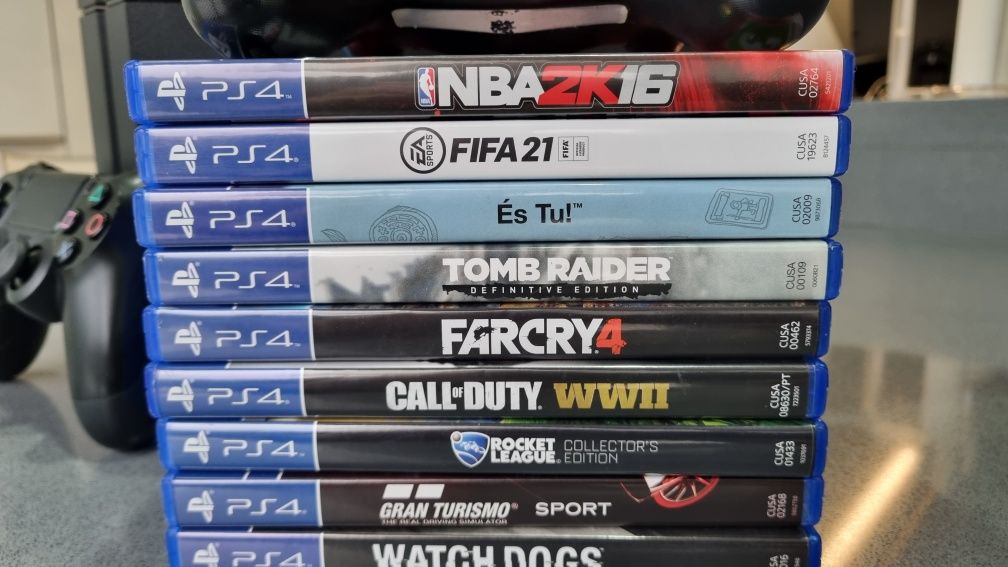 Playstation 4 1T + jogos