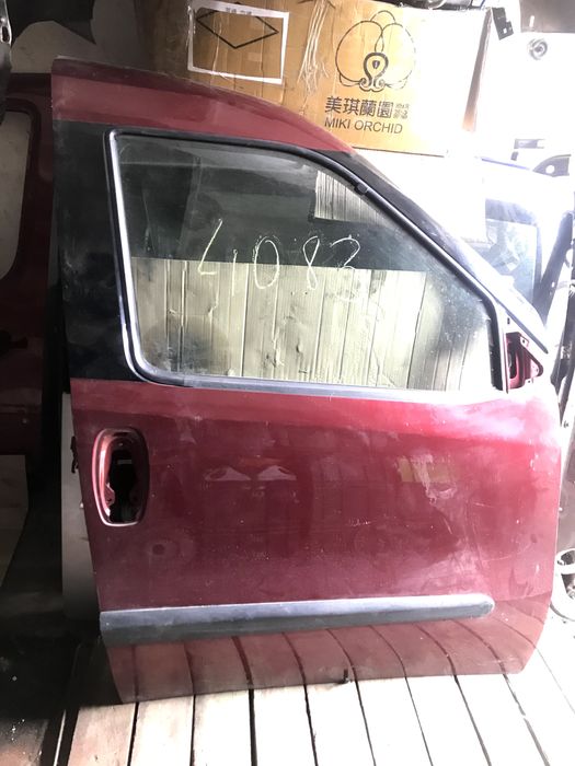 Двері передні Фіат Добло 263