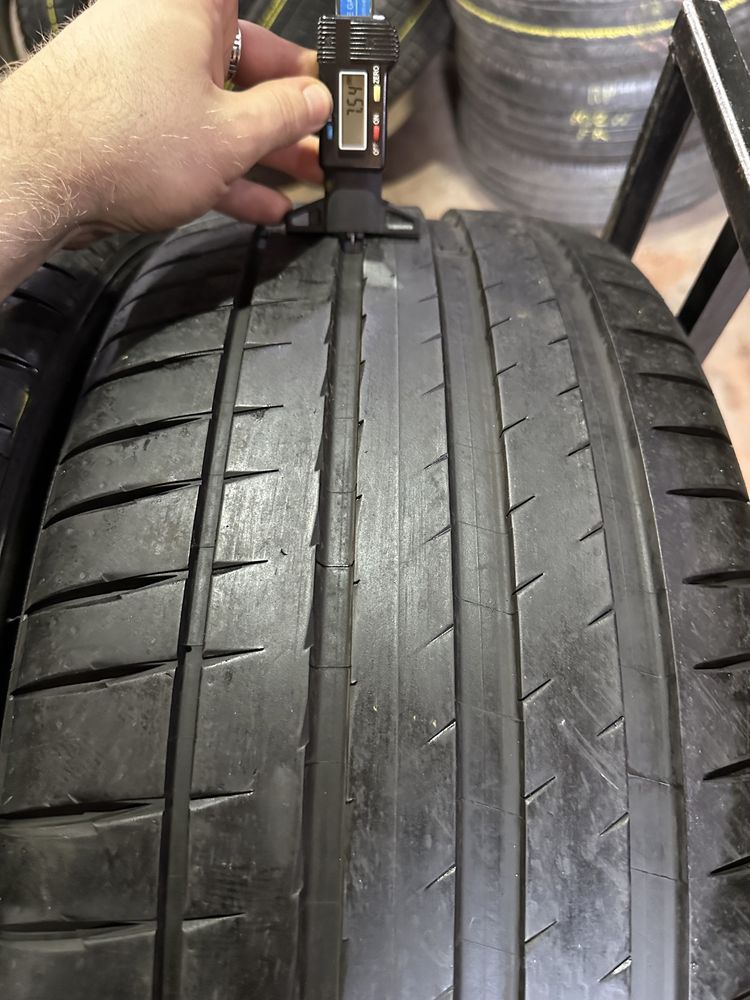 Шины Бу 255 40 235 45 R 20 Michelin pilot sport 4