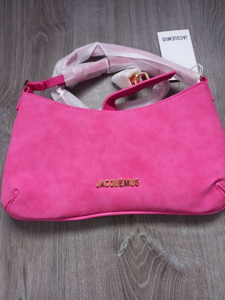 Класна сумка Jacquemus