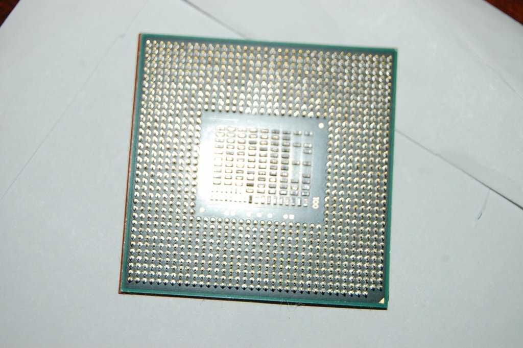 Процессор Intel Core i3 - 2350M. 2,3 Мгц 2 ядра 4 потока
