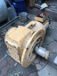 Мотор-редуктор с тормозом 7об/мин 1,5кВт (Германия)