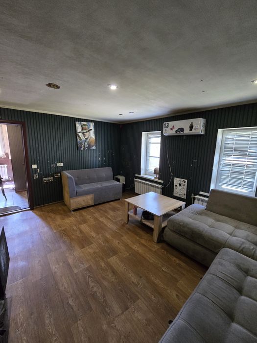 Продам дом в Безлюдовке-1