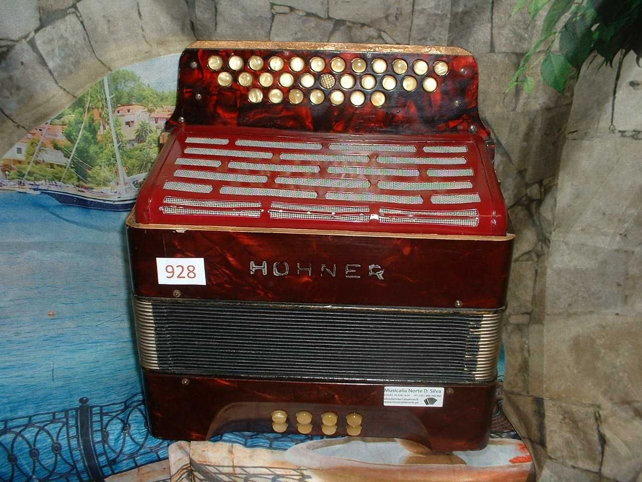 Concertina para venda N, 928