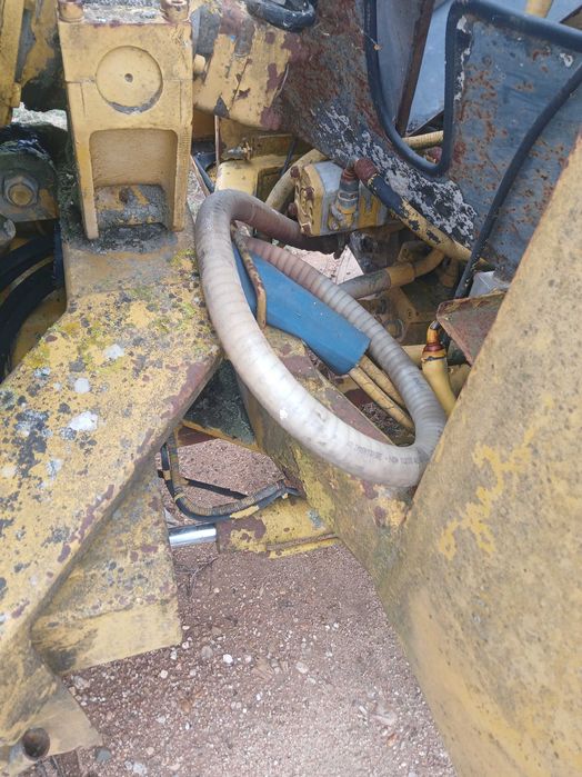 Auto betoneira Dumec 1.2m3