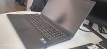Asus Zephyrus  S17