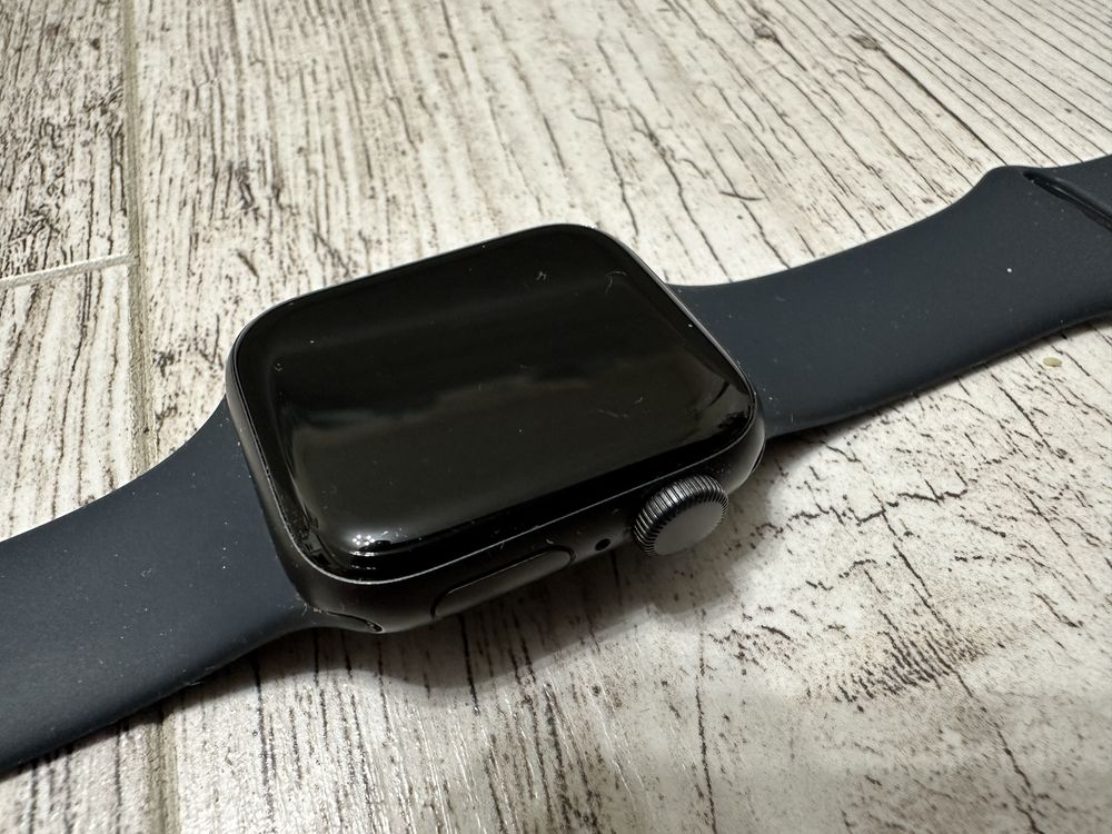 Apple Watch SE 2020 40mm Bat 100%