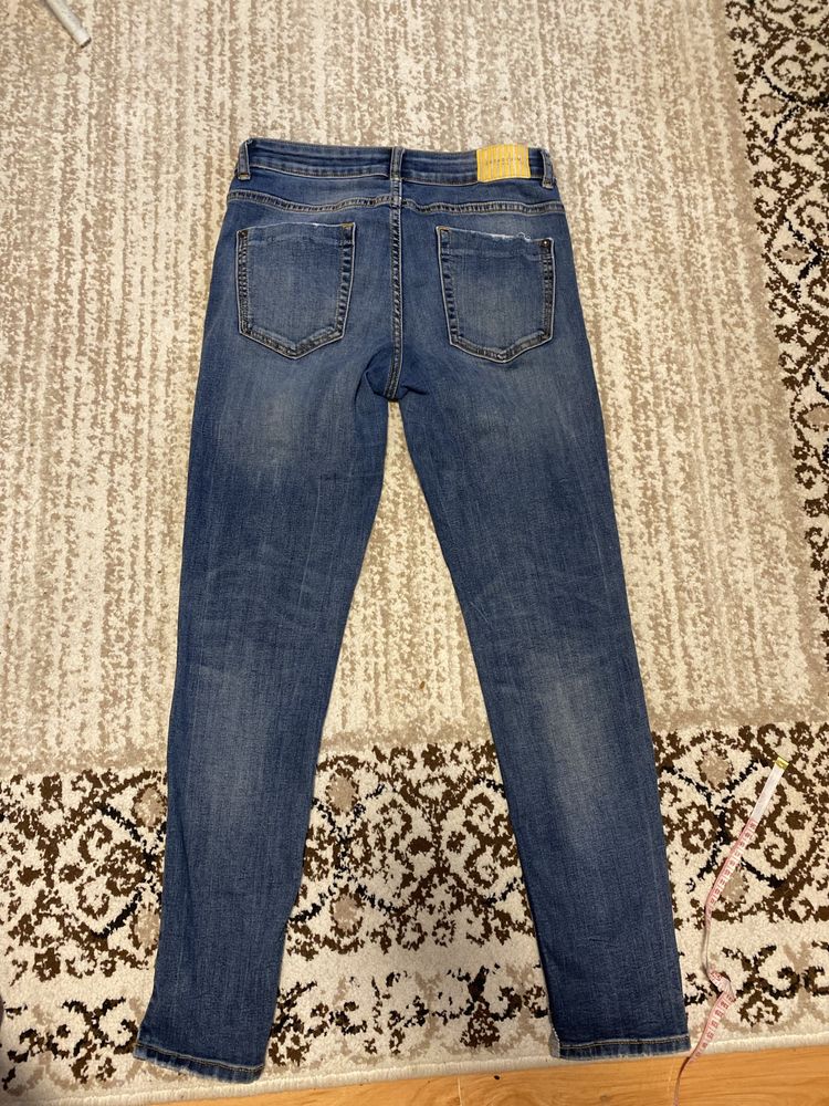 Продам джинси оригінальні zara