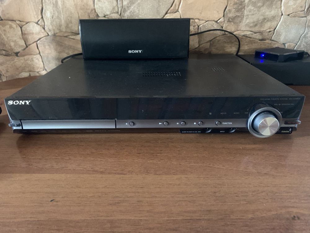 Домашний кинотеатр SONY HCD-DZ685K
