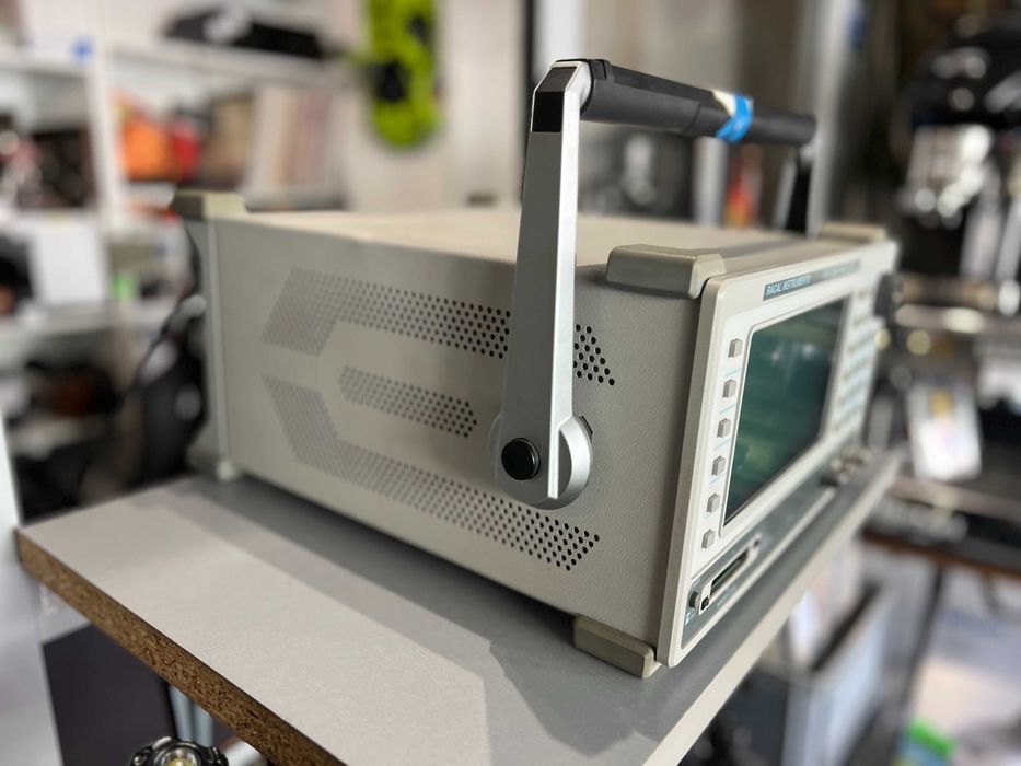 RACAL INSTRUMENTS 6103 Cyfrowy Tester Radio Komunikacji