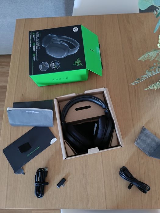 Auriculares Razer Barracuda X (semi novo)