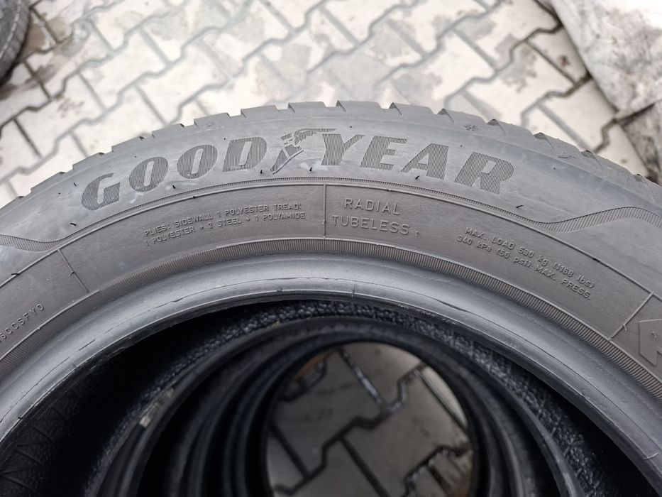 Opony 175/65/14 GoodYear Vector4season[S]