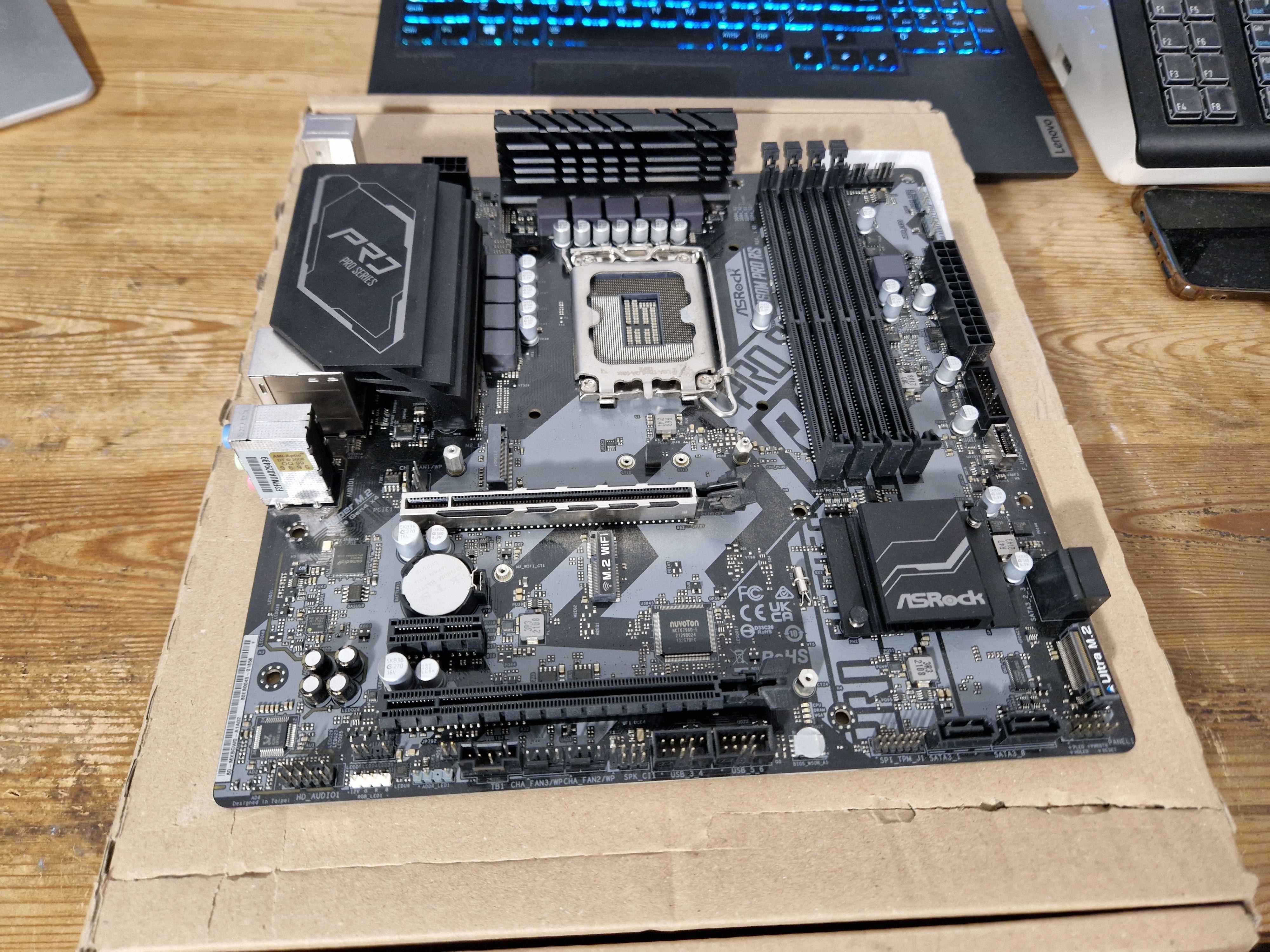 ASROCK B660M Pro RS LGA1700 4x DDR4 DIMM  (2957)