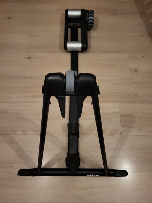 Trenażer WAHOO KICKR ROLLR Smart Trainer na gwarancji