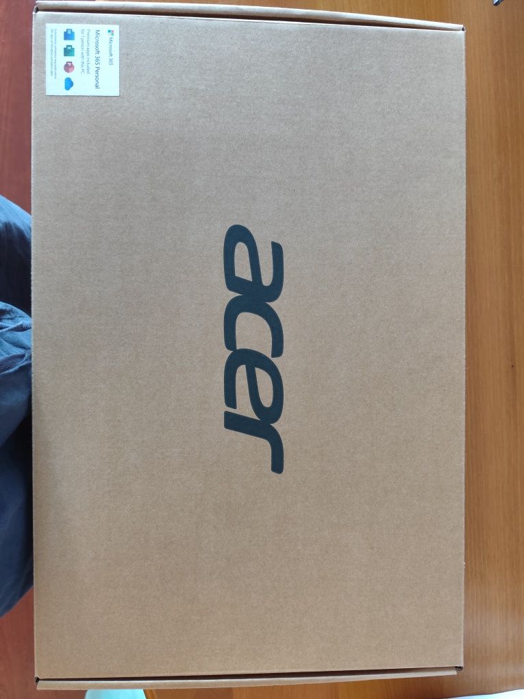 Computador Acer A114-33