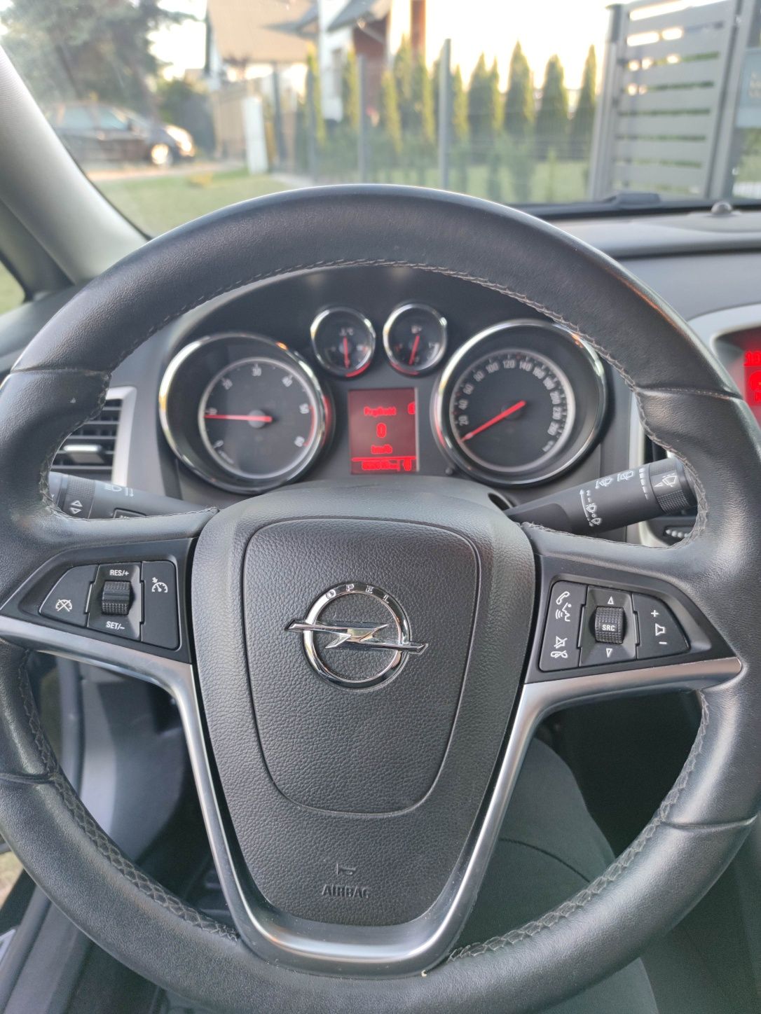 Opel Astra 1.7 cdti, niski przebieg,  bixenon, 2x koła zadbany
