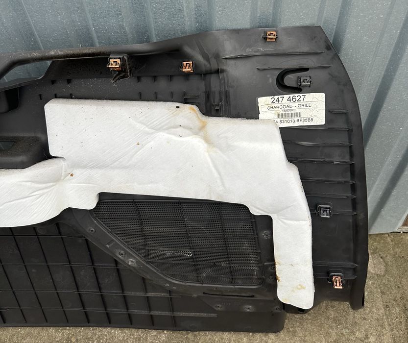 Обшивка кришки (двері) багажника Escape III, CJ5Z7831013BA