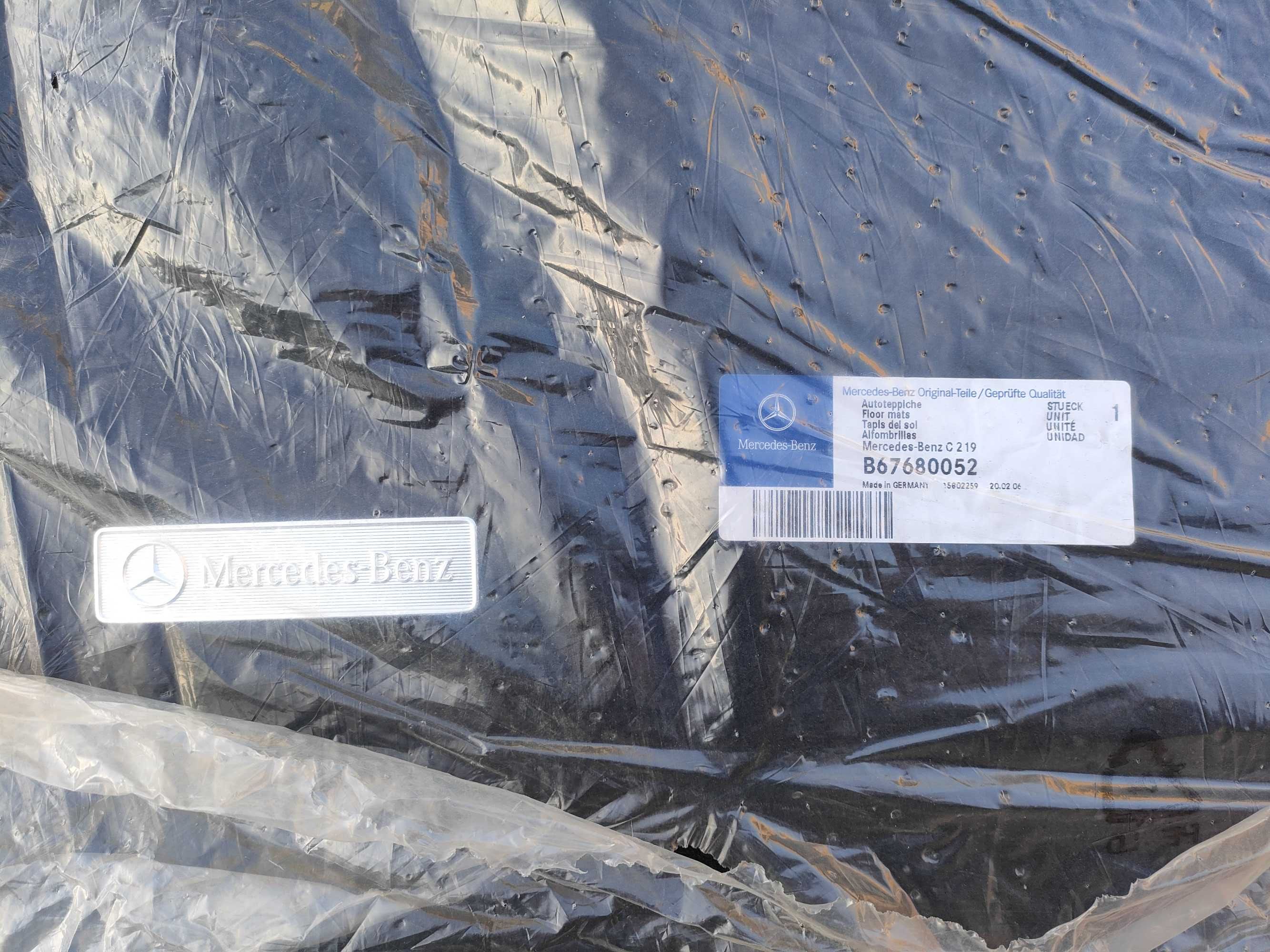 Oryginalne dywaniki welurowe Mercedes CLS W219 C219 W211 S211