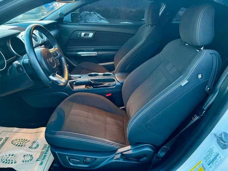 2020 Ford Mustang EcoBoost