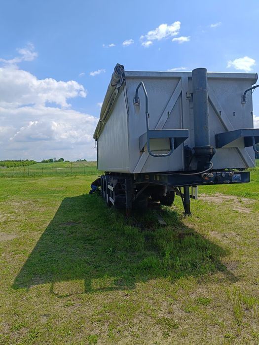 Wynajem naczep wywrotek