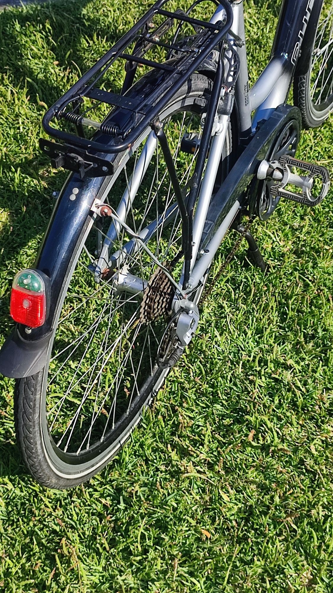 Bicicleta urbana alemã gama alta alumínio